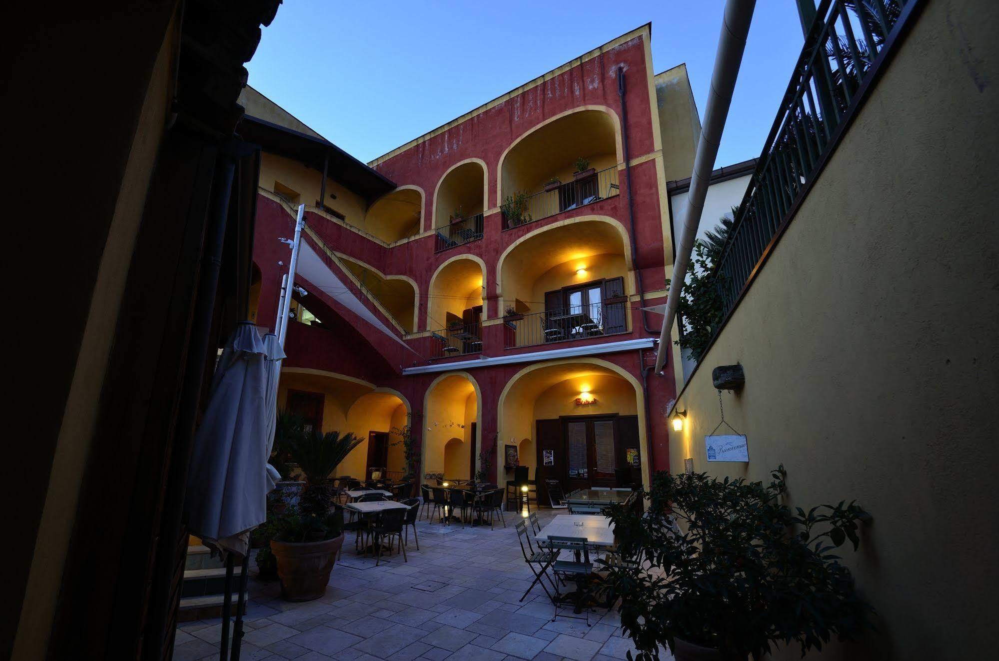 Manouche Osteria B&B San Leucio Екстер'єр фото